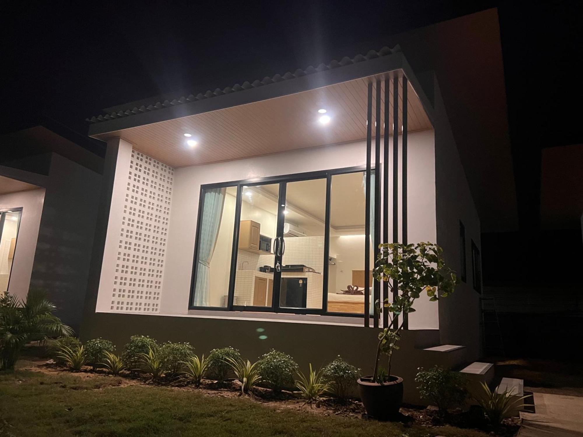 Prukrom Lanta Guesthouse Ko Lanta Eksteriør bilde