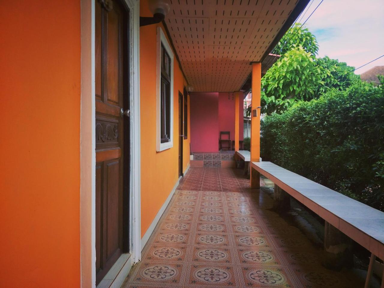 Prukrom Lanta Guesthouse Ko Lanta Eksteriør bilde