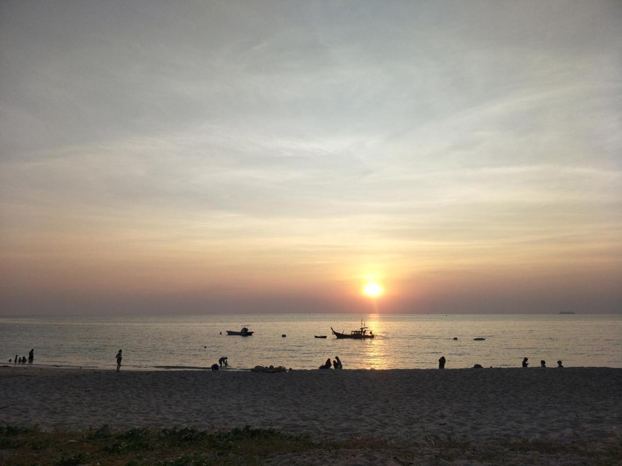 Prukrom Lanta Guesthouse Ko Lanta Eksteriør bilde